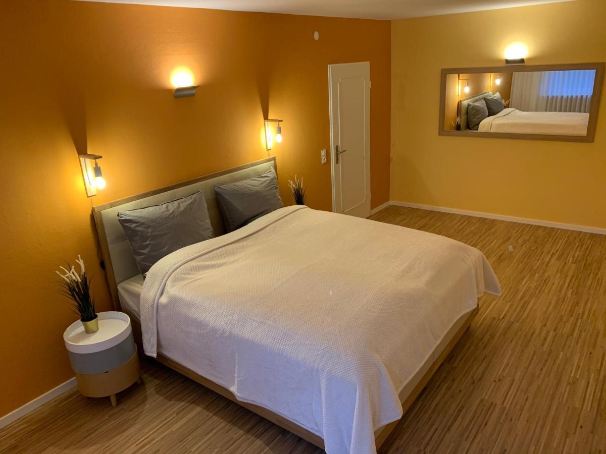 Moderne Ferienwohnung Nahe Swr Und Golfplatz Baden-Baden Exteriér fotografie