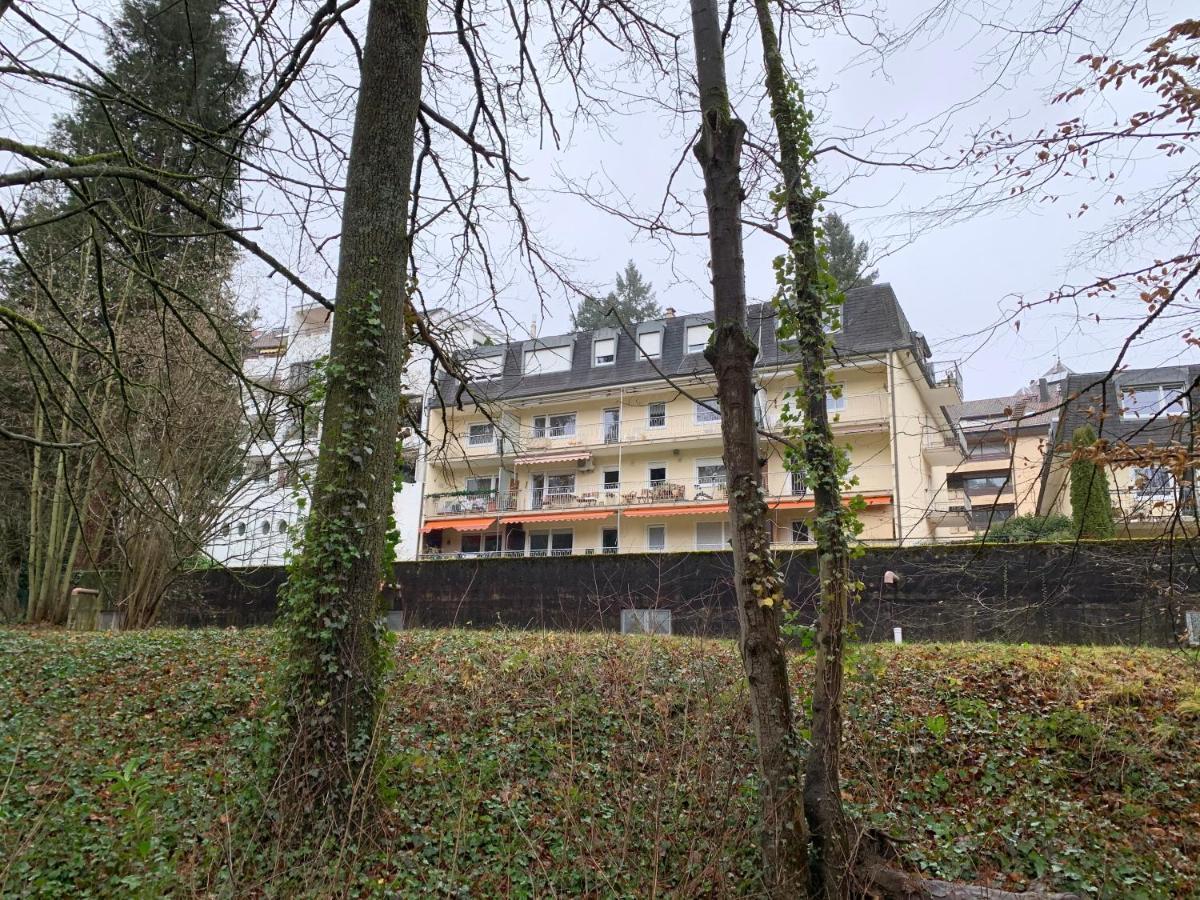 Moderne Ferienwohnung Nahe Swr Und Golfplatz Baden-Baden Exteriér fotografie